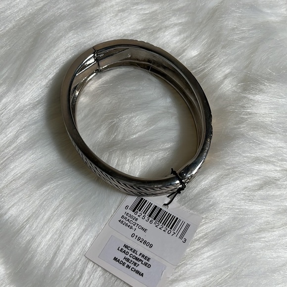 Bijoux Terner 2-Tone Hinged Cuff Bracelet - Picture 5 of 6